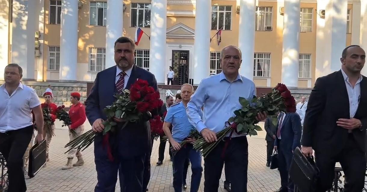 В Дагестане почтили память правоохранителей, погибших при исполнении долга