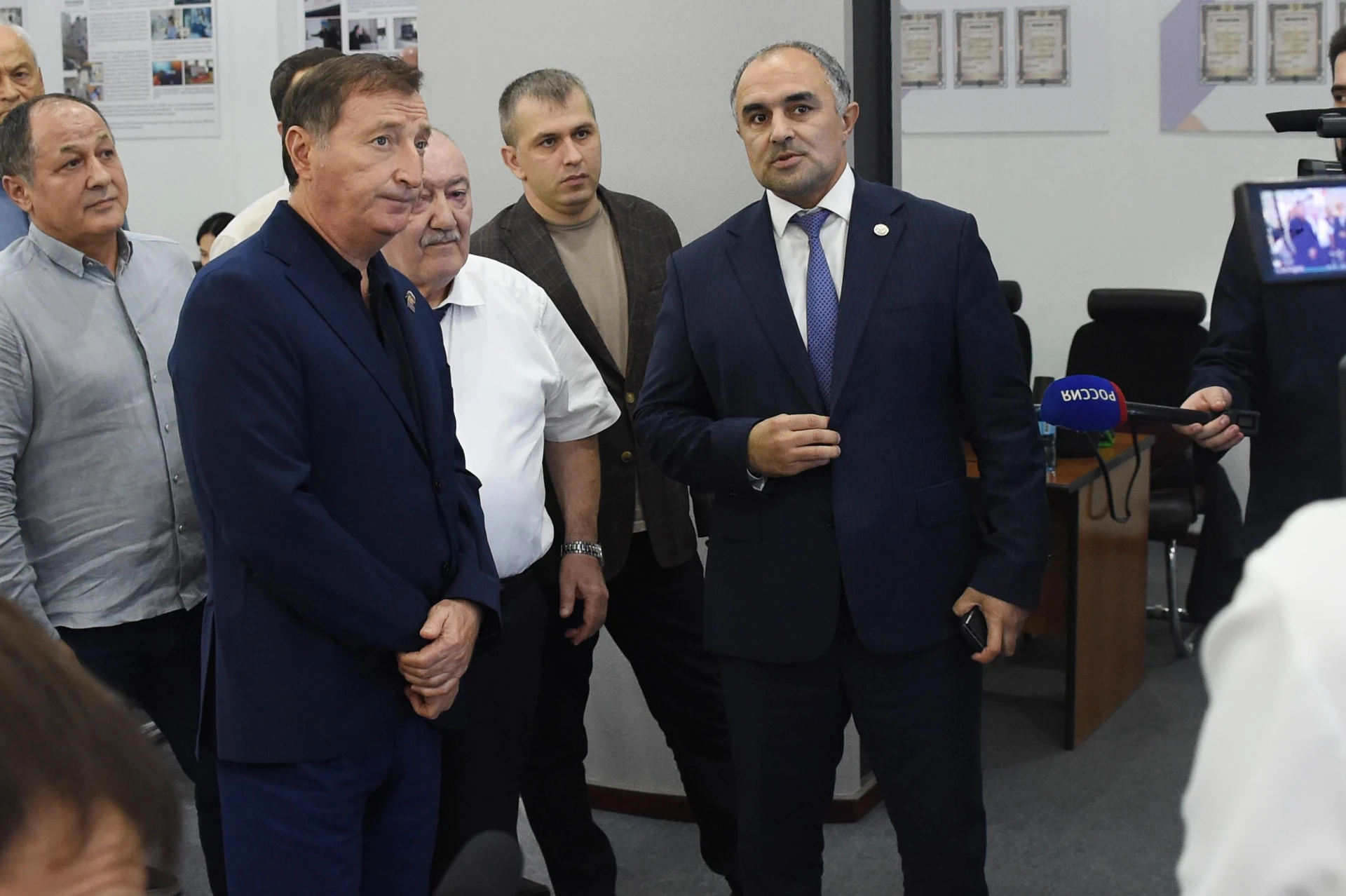 Заур Аскендеров проверил, как организован контроль за выборами