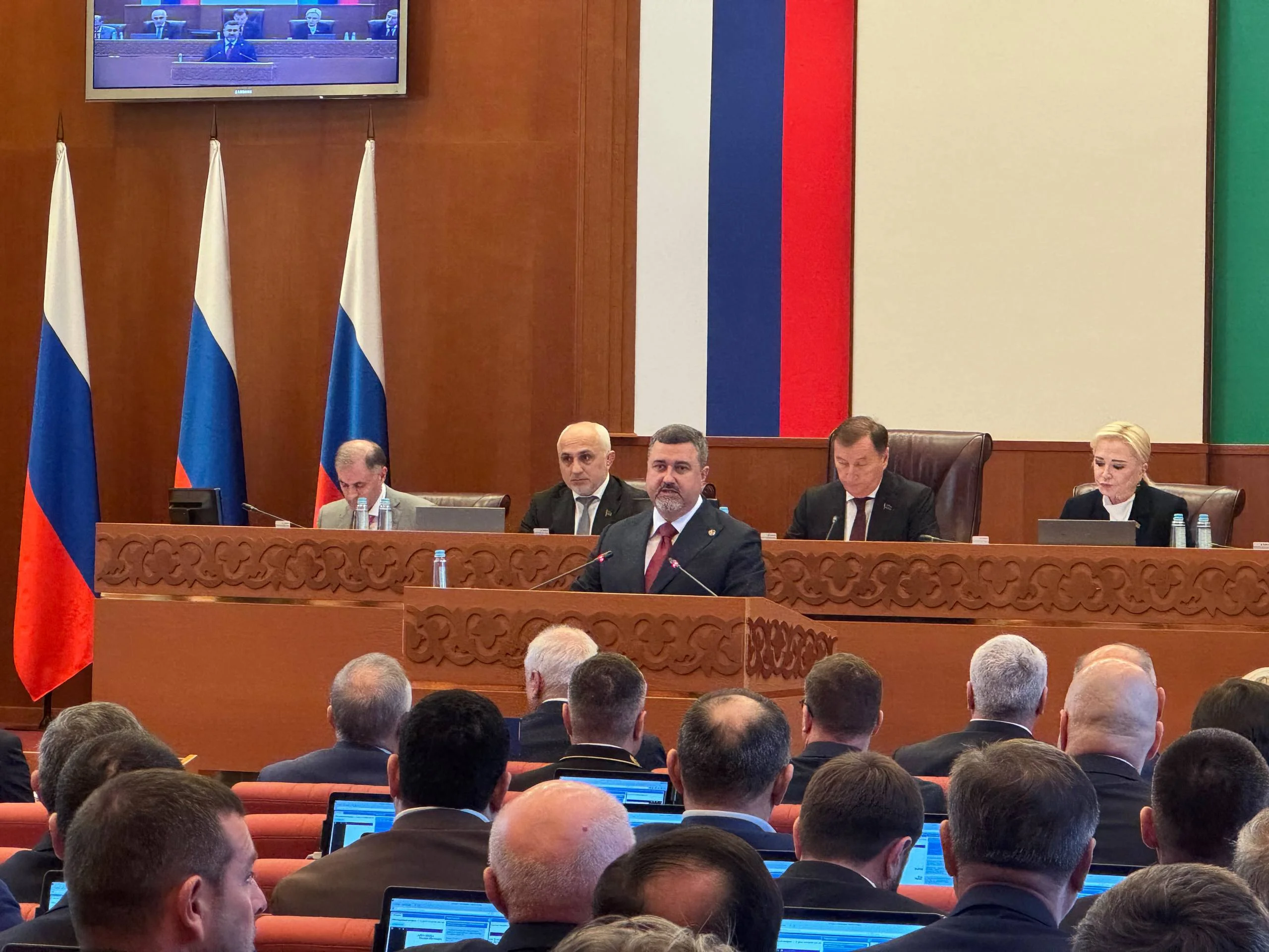 Федор Щукина: Магомед Исрафилович иджи ягIа депутатский корпусдис