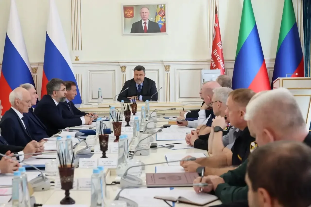 Под руководством Фёдора Щукина в Дагестане обсудили заседание призывной комиссии и Оперативного штаба