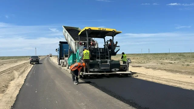 В Дагестане на треть выполнены работы по капремонту дороги к Аграханскому заливу