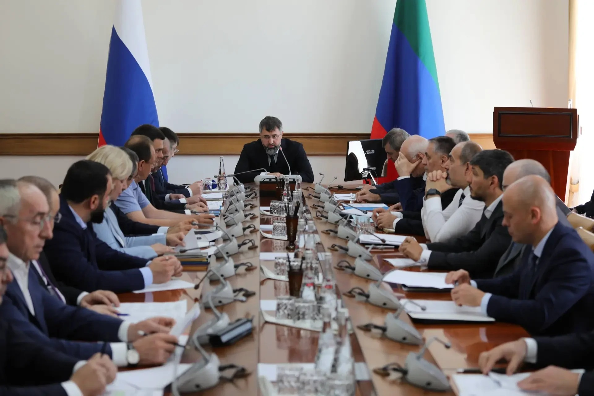 Магомед Рамазанов проводит заседание Оперативного штаба