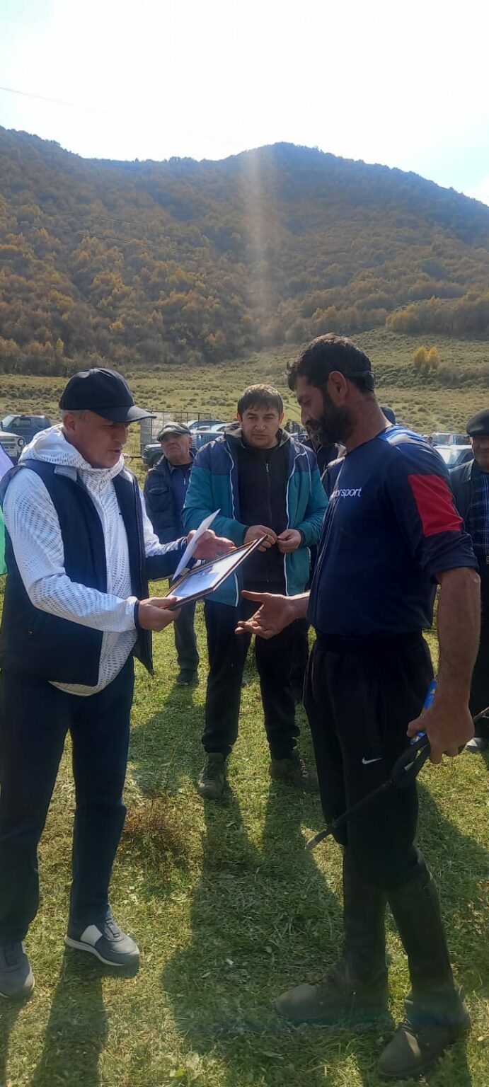 В Агульском районе прошел спортивный праздник по конным скачкам