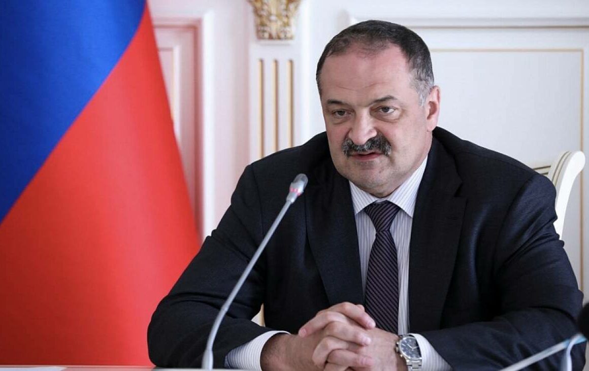 Глава Дагестана провел совещание по актуальным для региона вопросам