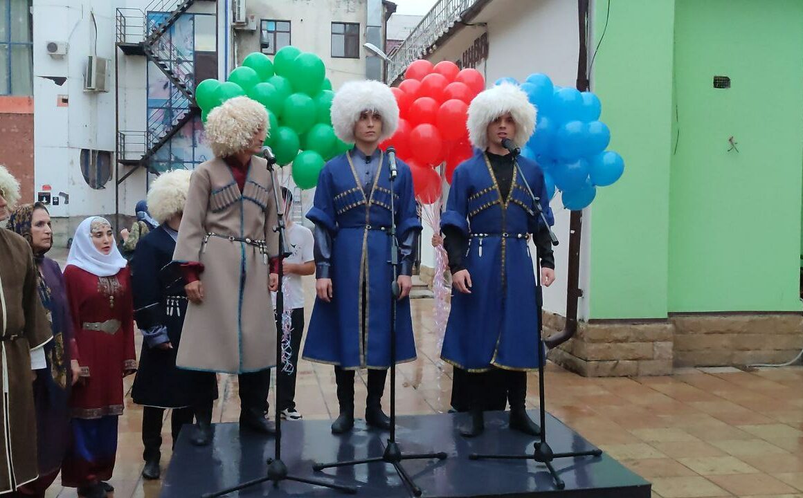 Празднование юбилея народного поэта Дагестана Расула Гамзатова продолжается!