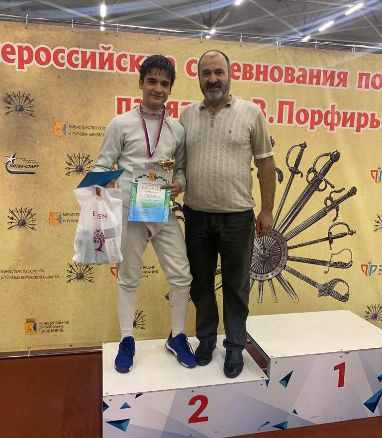 Сергей Меликов: "Ещё одна победа дагестанского спорта – на этот раз в фехтовании!"