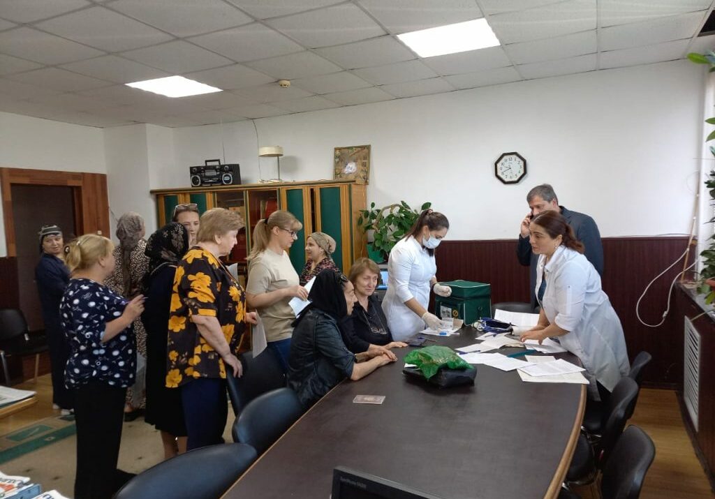 В Издательском комплексе сотрудникам сделаны прививки от гриппа