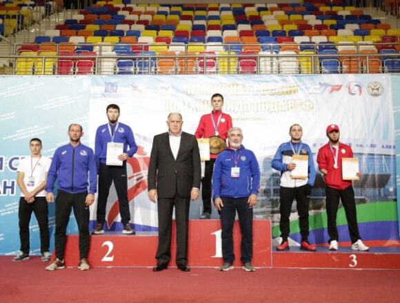 Абдулмуслим Абдулмуслимов наградил победителей Чемпионата России по паратхэквондо