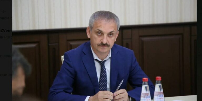 Президентин указилди Энрик Муслимовас йине джавиз