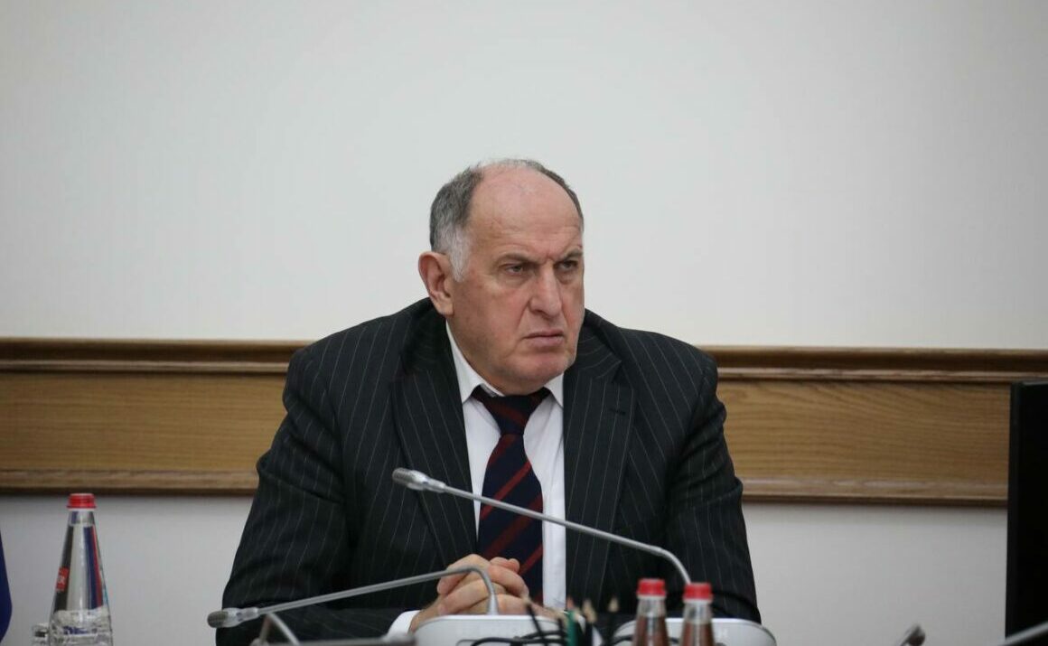 Степень подготовленности региона к приему беженцев из Палестины обсудили в Правительстве Дагестана