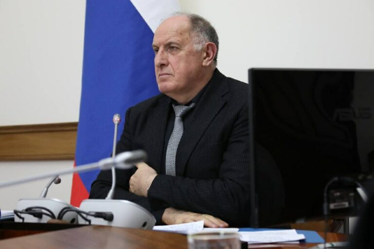 Премьер Дагестана предложил ряд мер для изменения ситуации с ростом ДТП в регионе