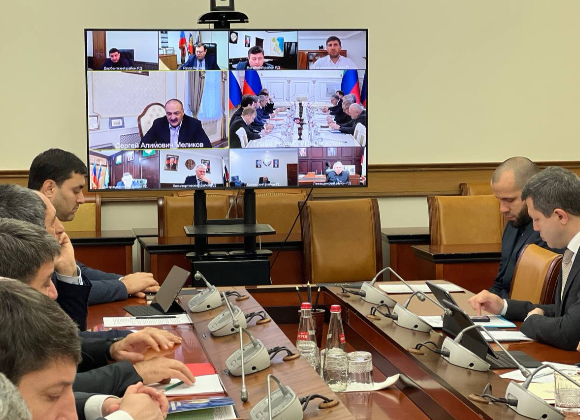 Глава Дагестана провел совещание по актуальным вопросам