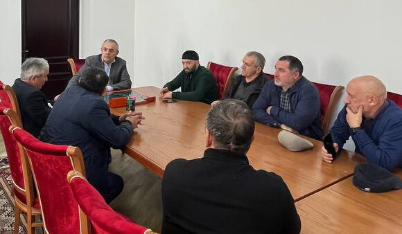 Редактора республиканских СМИ встретились с Главой Рутульского района