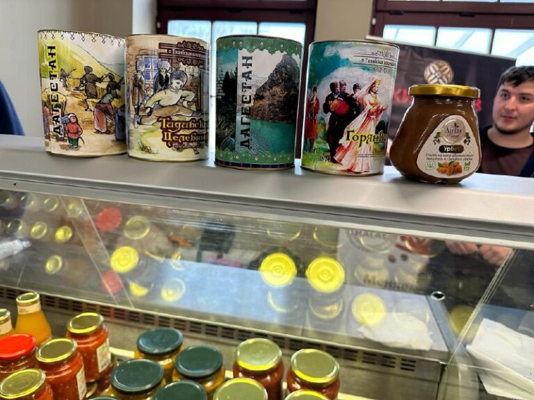 В рамках форума на площадке ВДНХ проходит ярмарка продукции, произведенной аграриями республики