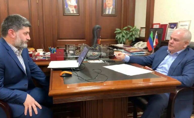 Состоялся прямой эфир с главой города Дагестанские Огни Джалалутдином Алирзаевым