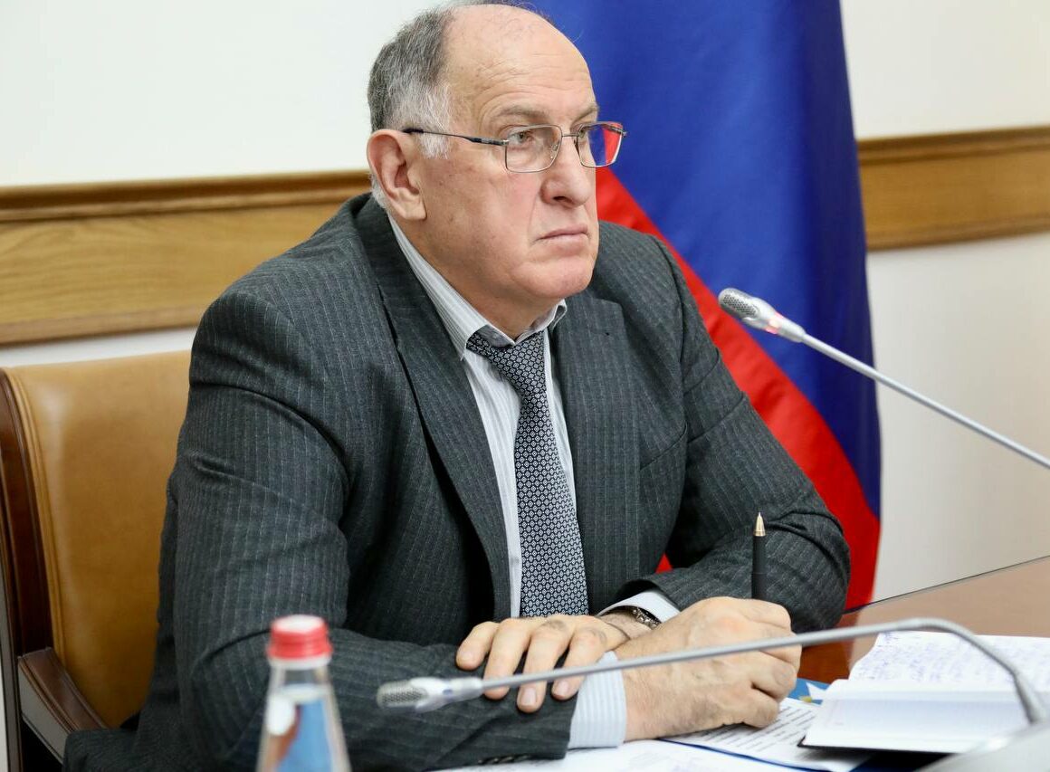 Премьер Дагестана проведет пресс-конференцию