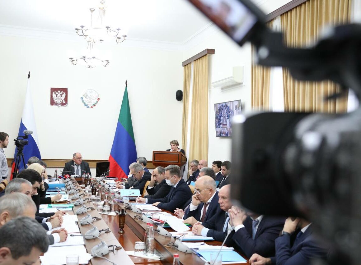 Абдулмуслим Абдулмуслимов возглавил заключительное в 2023 году заседание Правительства РД