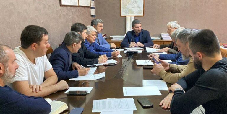 Около семисот специалистов задействованы в устранении нарушений в электросетевом комплексе Дагестана