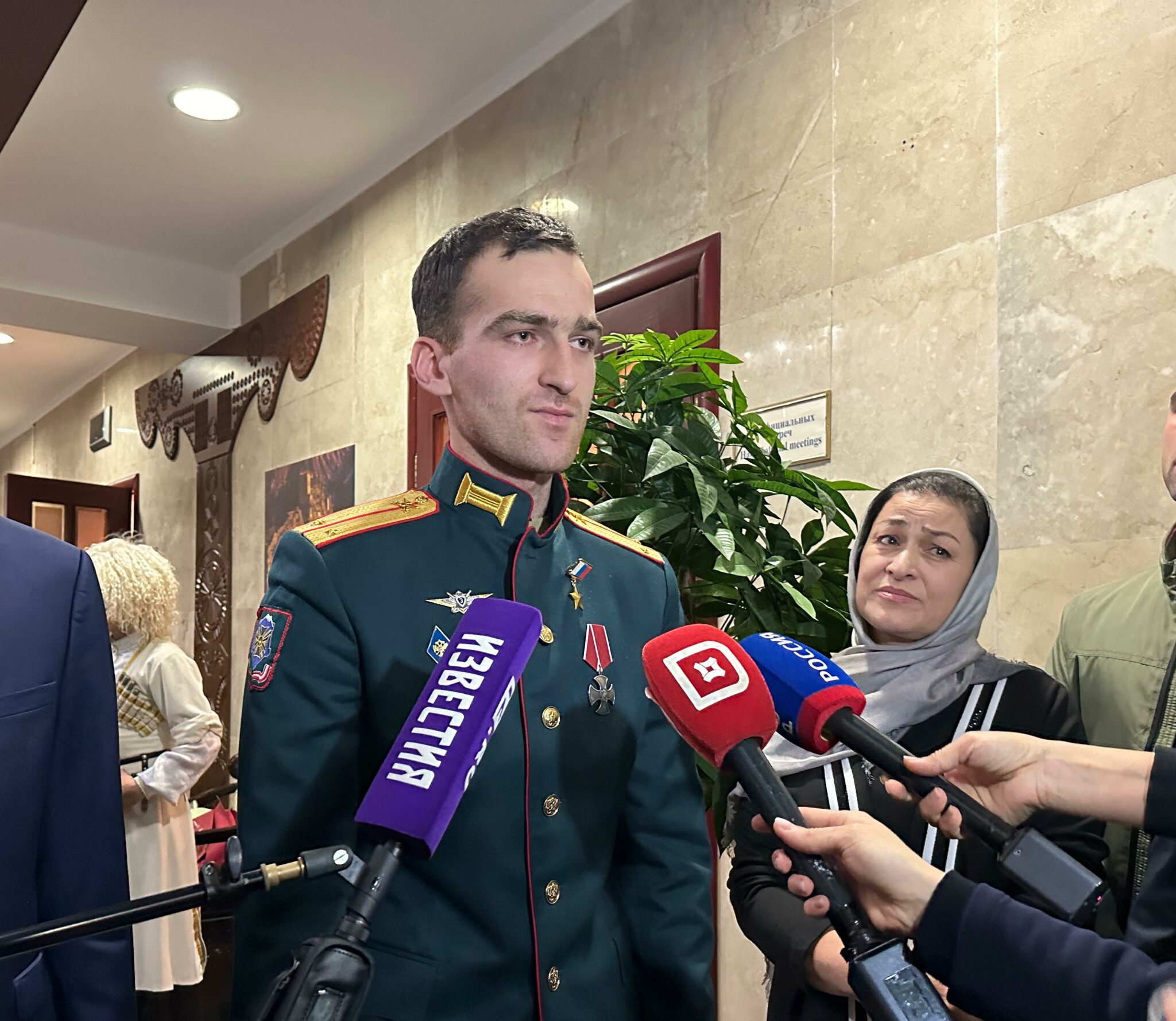 Новый год Герои России встретят со своими семьями
