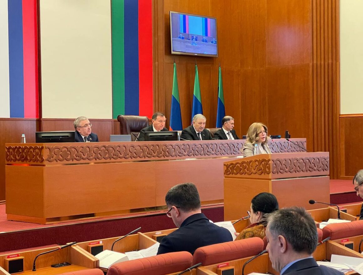 Депутаты НС РД проголосовали за учреждение новой государственной награды
