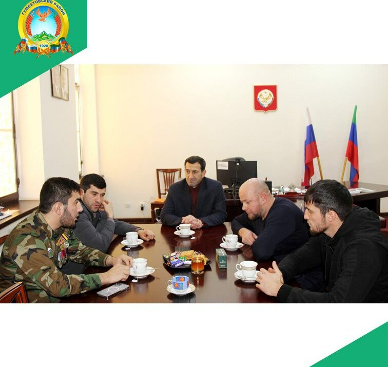 Алихан Давудгаджиев встретился с бойцом СВО, кавалером медали «За отвагу» Шамилём Исмаиловым из села Игали
