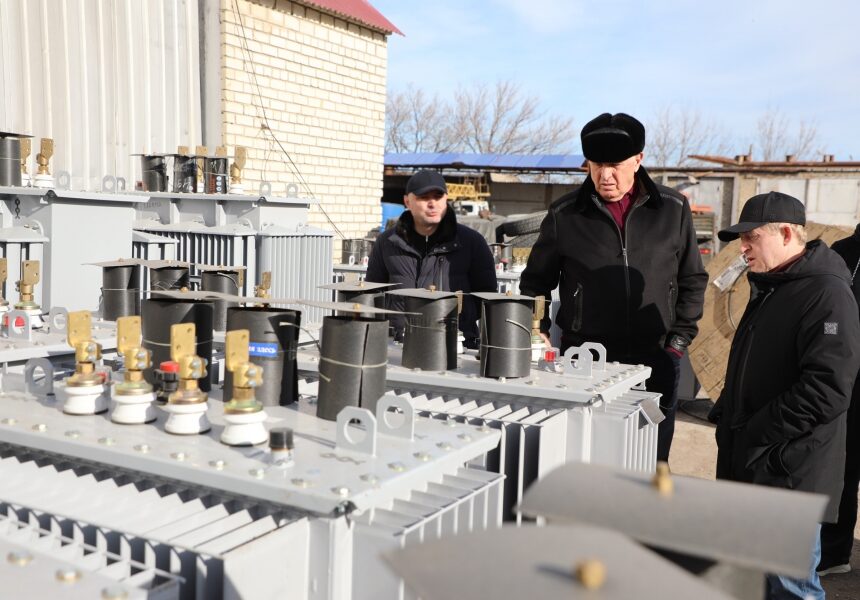Абдулмуслимов осмотрел новое оборудование, приобретенное  для улучшения качества энергоснабжения Махачкалы