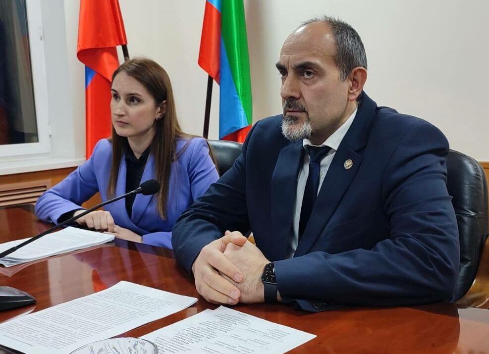 Министр образования и науки РД Яхья Бучаев прокомментировал Послание Президента РФ В.В. Путина Федеральному Собранию