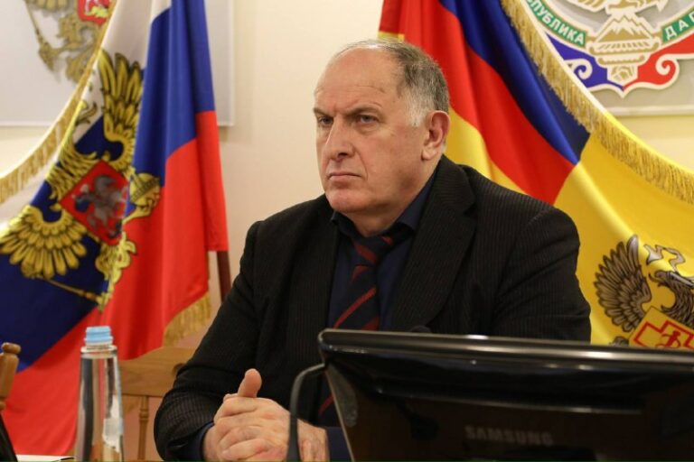 Абдулмуслим Абдулмуслимов о вспышке кишечной инфекции в Казбековском районе