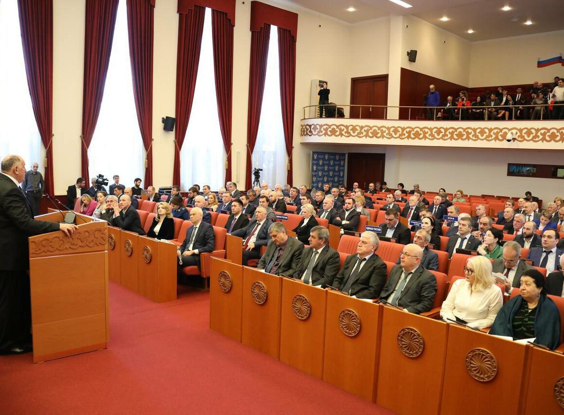 Ориентир на дагестанское: что изменилось в школах республики за год?