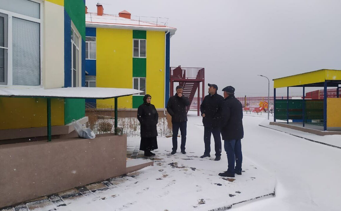 Яхья Бучаев высоко оценил качество проведенных работ в ДОУ "Малютка" в Унцукульском районе