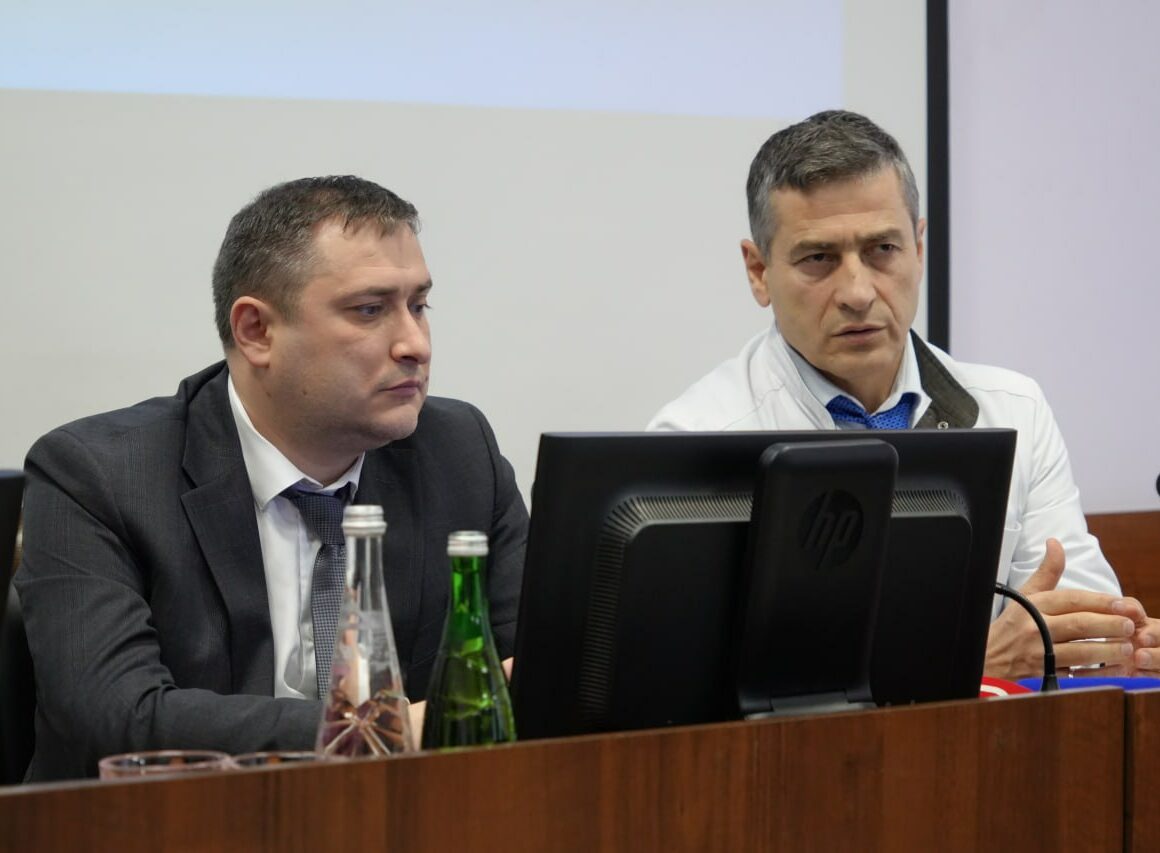 ГКБ Махачкалы и Минтруда Дагестана подписали соглашение о взаимодействии