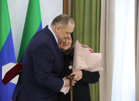 Сергей Меликов на церемонии вручения госнаград процитировал строки Сулеймана Стальского