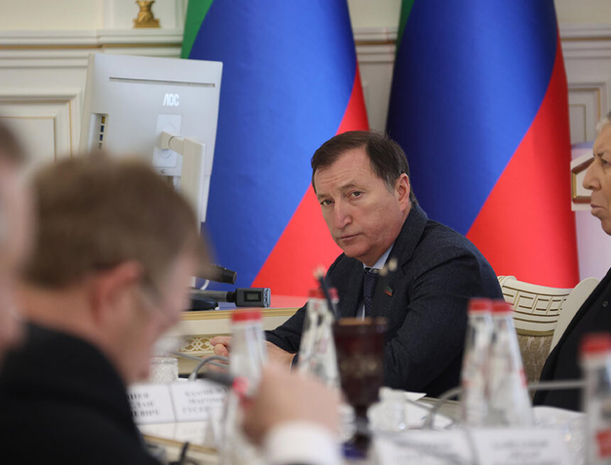 Заур Аскендеров: «Депутаты нацелены на то, чтобы ни одно обращение граждан не оставалось без решения»