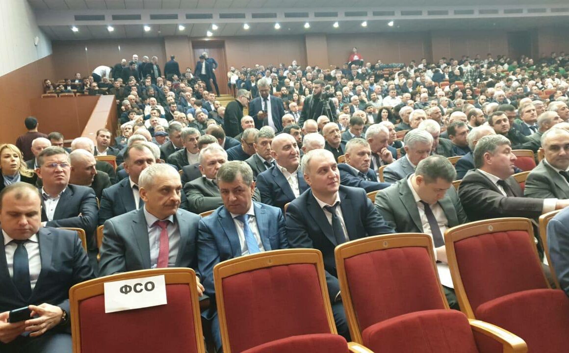 Абдуразак Джамалутдинов: "Мы регулярно со страниц республиканских СМИ призываем к обсуждению проблем в сфере пассажирских перевозок, дорожной безопасности"