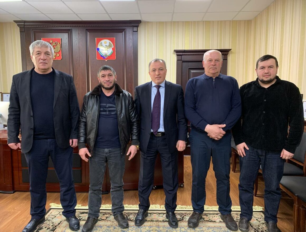 В администрации Агульского района состоялась встреча с участником СВО