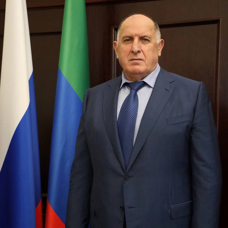 Абдулмуслим Абдулмуслимов поздравил дагестанцев с Днём народного единства
