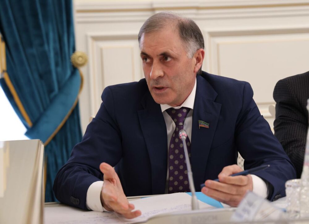 Давдиев доложил Меликову об итогах парламентской поддержки участников СВО