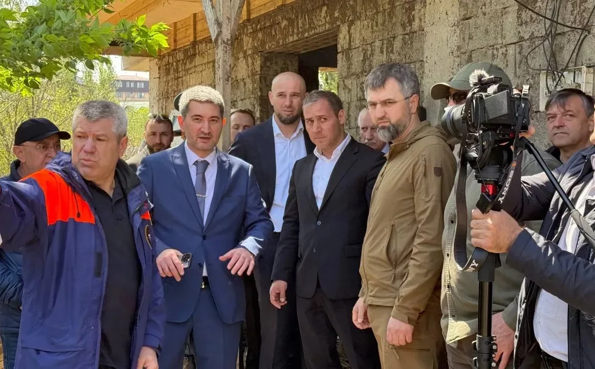 Русло реки Тарнаирки в Махачкале расчищают после прошедших паводков