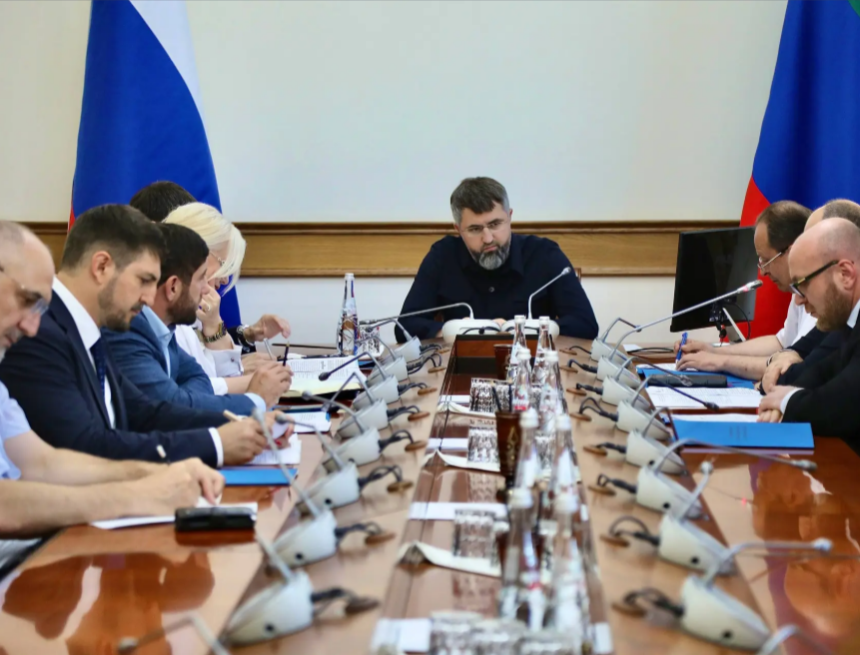 Председатель правительства Дагестана поручил подключить новые школы к инженерным сетям до 10 августа