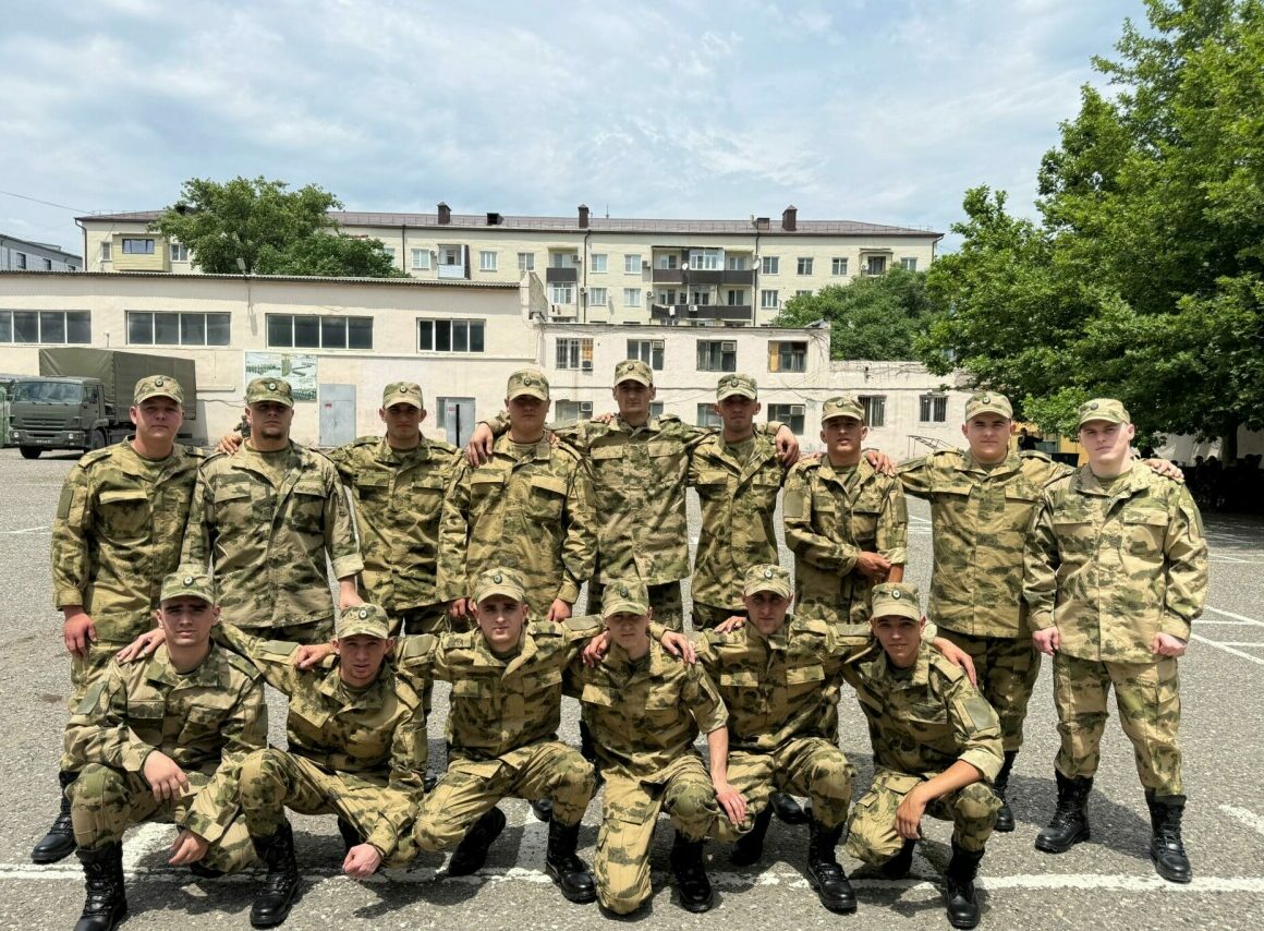 Новолакский район перевыполнил план по весеннему призыву в Вооружённые силы РФ
